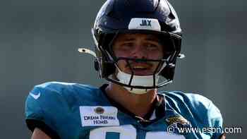 Chargers sign TE Patrick Herbert, brother of QB
