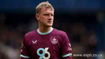 Wrexham make 2 transfer deadline-day signings