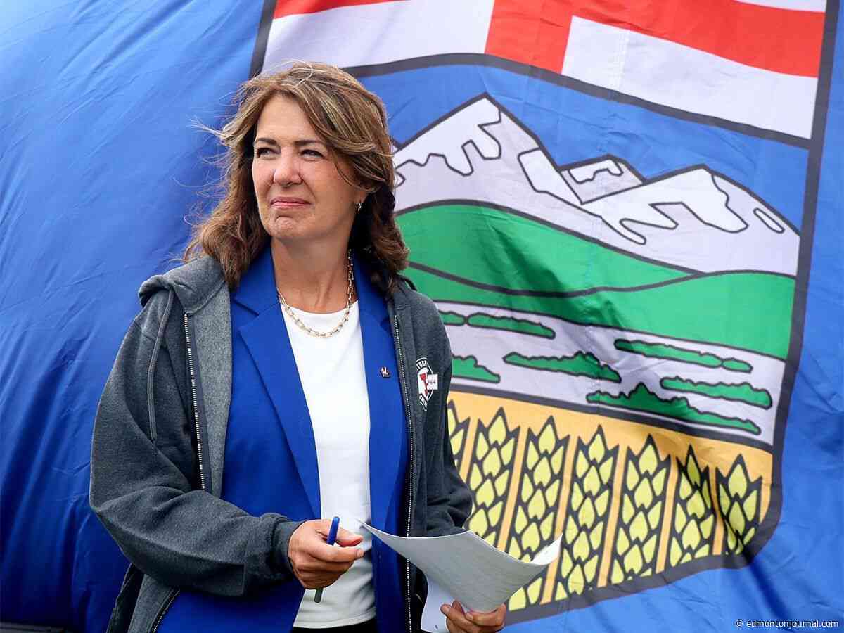 Alberta Premier Danielle Smith asks Ottawa for 'latitude' as dual practice model take effect