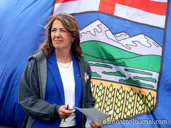 Alberta Premier Danielle Smith asks Ottawa for 'latitude' as dual practice health care model takes effect