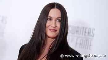 Alanis Morissette Sues Former Tour Manager, Alleges ‘Extortionate’ Threat Over Airport Drugs