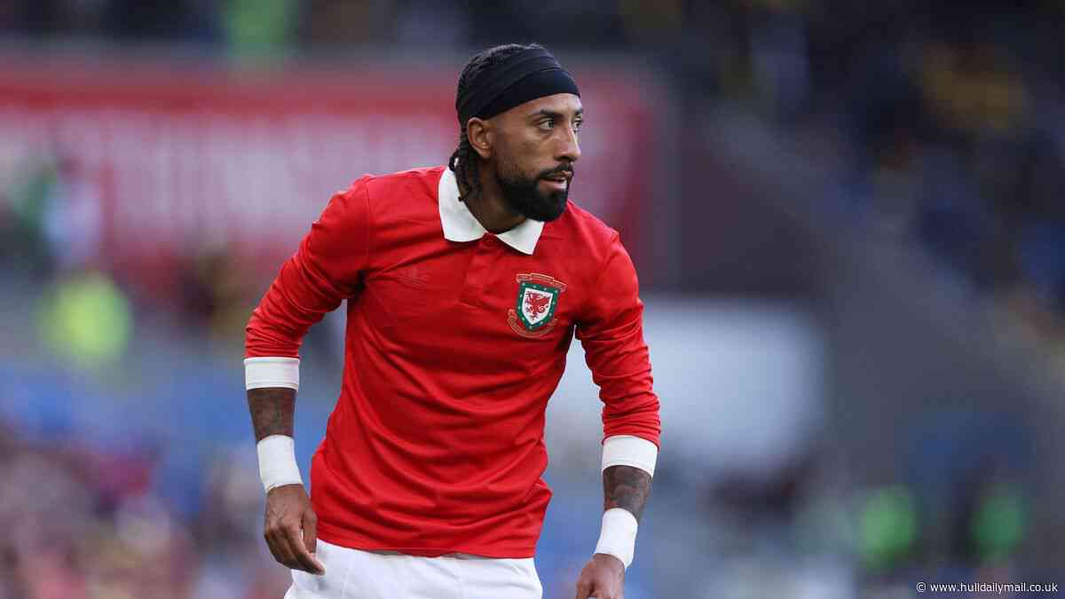 Hull City prise Sorba Thomas away from Stoke City after late transfer window saga
