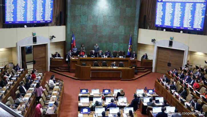 Diputados aprobaron proyecto que penaliza los "insultos graves" a policías