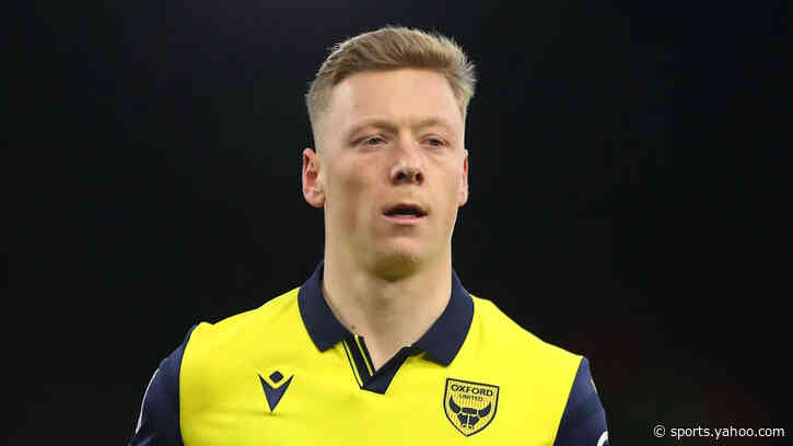 Bristol City sign Oxford's De Keersmaecker on loan
