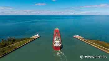 Apple Maps follows Google, changes name of Lake Ontario to 'Lake America'