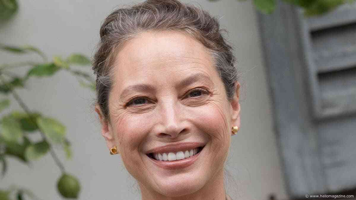Christy Turlington, 57, in ageless in youthful vacation photo as fans all say the same thing