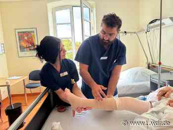 Pflegeschüler übernehmen Krankenhausstaion in Eitorf