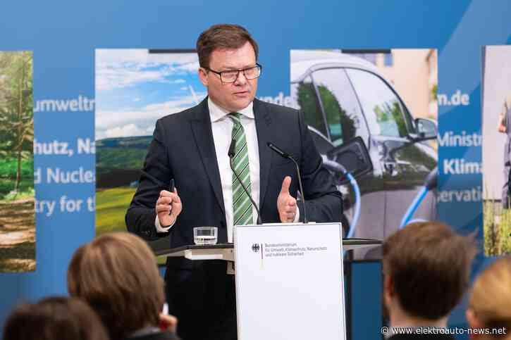 Umweltminister: E-Auto ist Fortschritt und nicht Verzicht