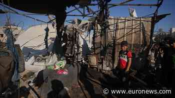 Israeli strikes hit Gaza shelters, killing four amid deteriorating camp conditions