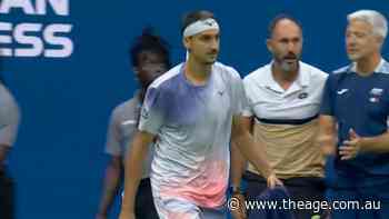 Italian underdog puts Zverev under pressure