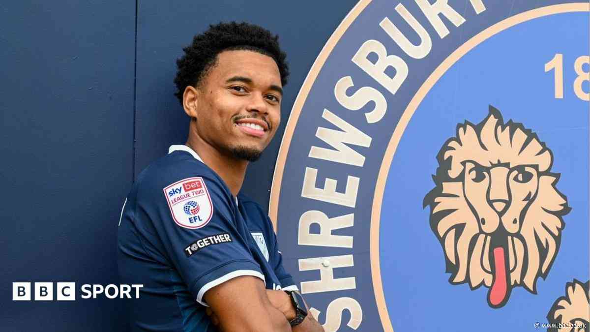 Shrewsbury sign Sousa and McMahon-Brown on loan