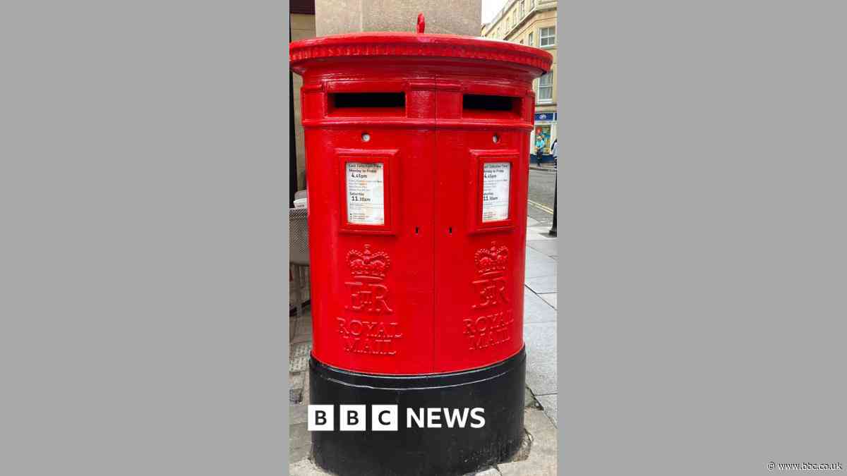 Last Post Office in centre of Bath closes down
