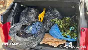 Vehicle registration scheme for recycling centre