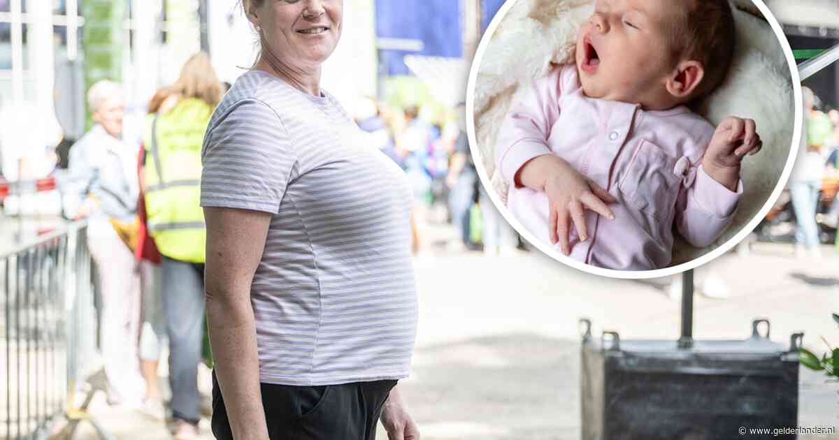 Hoogzwanger liep Alida (41) Vierdaagse uit, 2 weken later werd haar dochter geboren: ‘Voelt alsof cirkel rond is’