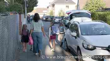 So will die Stadt die Elterntaxis an einer Braunschweiger Grundschule ausbremsen
