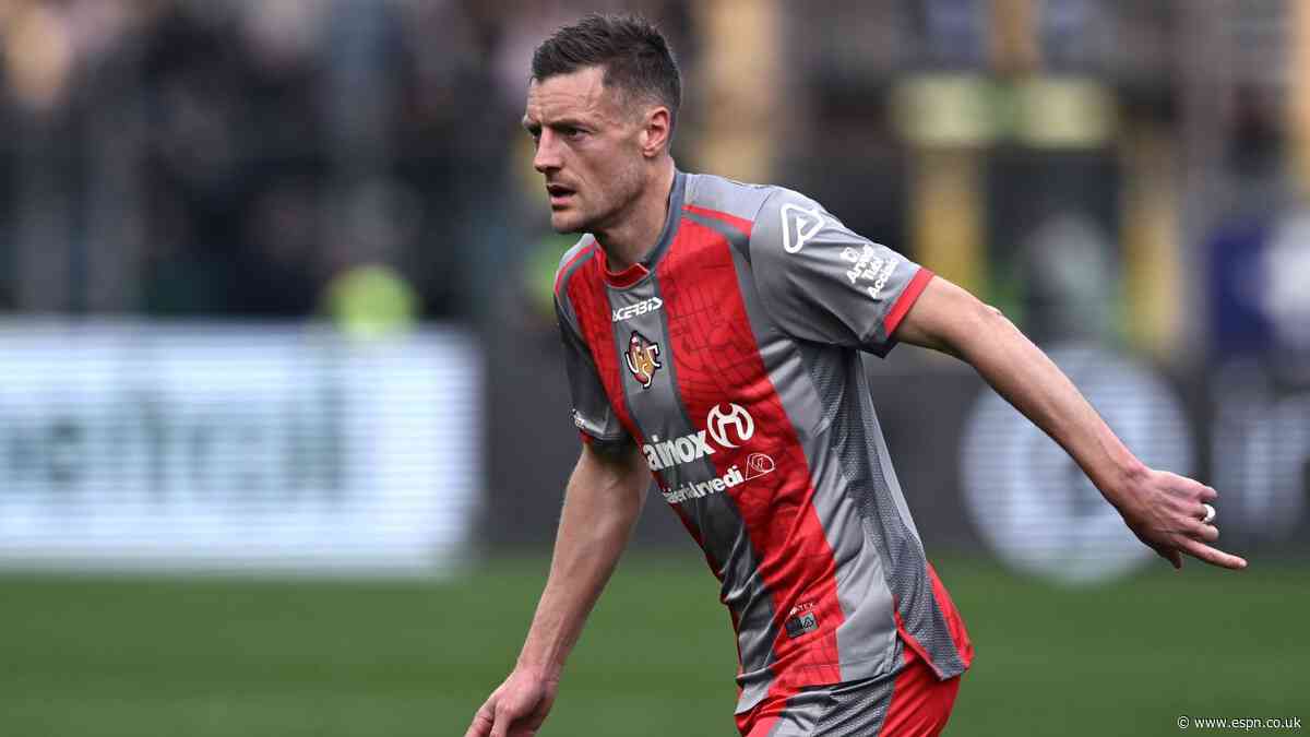 Transfer rumors, news: Wrexham keen on free-agent Vardy