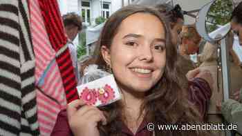 Neuer Trend vom Isemarkt: Glitzer-Schmuck lockt junge Frauen sogar aus Wien an