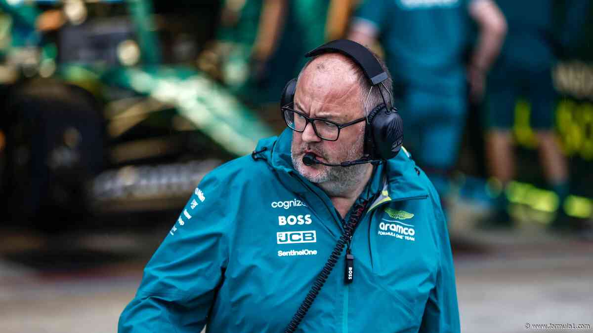 Red Bull sign long-serving Aston Martin engineer