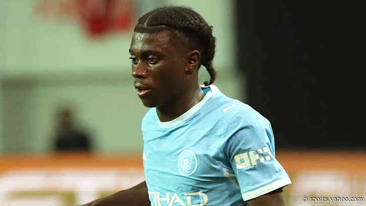 Swansea sign Man City teenager Monga on loan