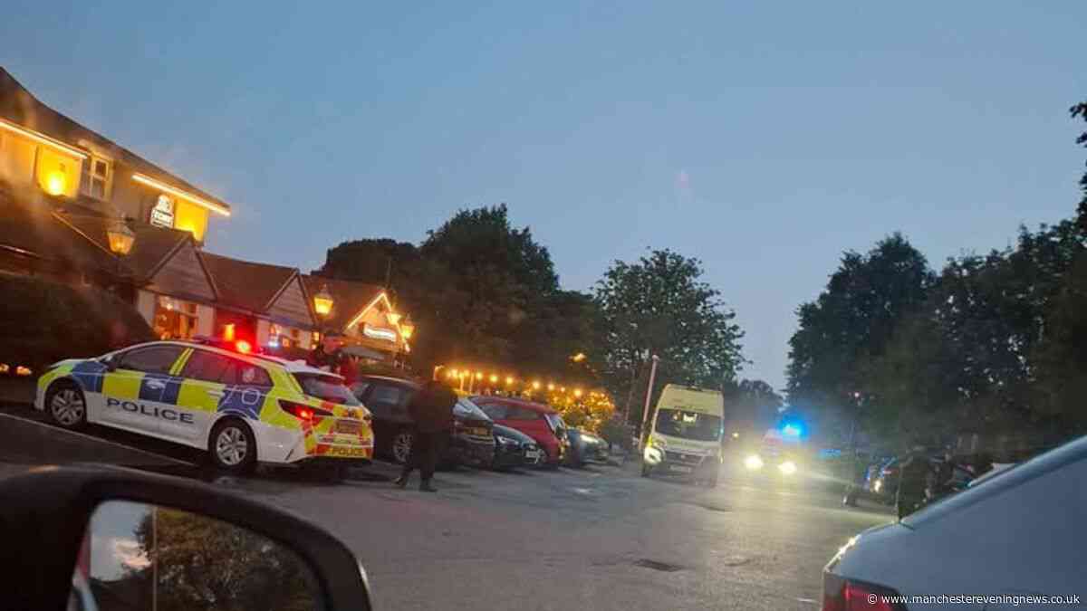 Police issue update after chaos unfolds outside Oldham Toby Carvery