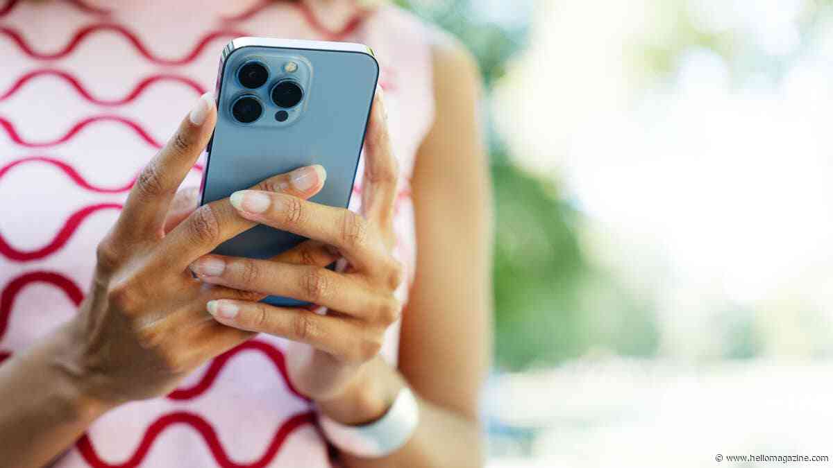 The group chats I'm ready to leave behind in midlife - and how to do it without causing a drama