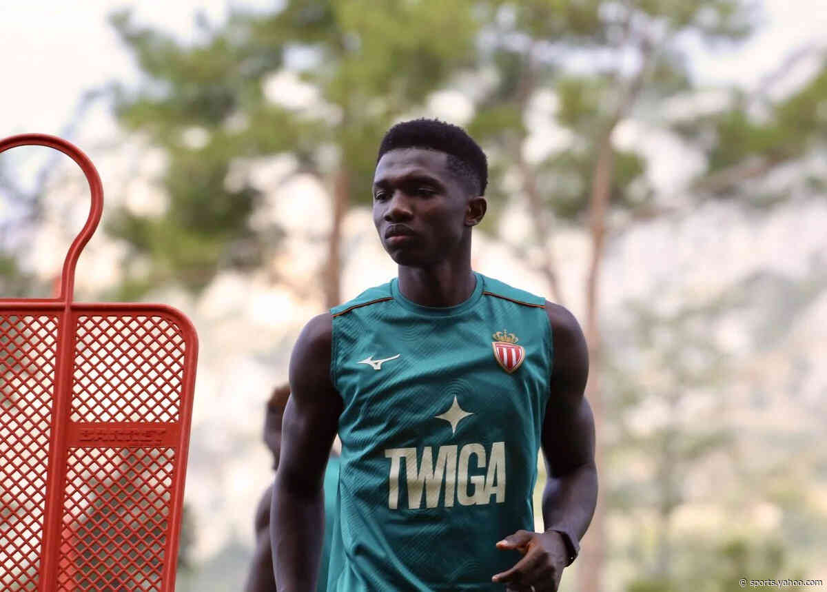 Lamine Camara returns to AS Monaco training after Chelsea deal falls through
