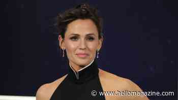 Jennifer Garner looks identical to daughter Violet Affleck in striking throwback photo