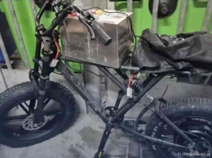 Minderjarige scheurt op fatbike met 80 km/u door Rotterdam bij politieachtervolging