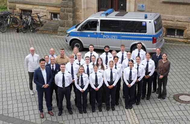 POL-HF: 22 neue Beamtinnen und Beamte bei der Kreispolizeibehörde Herford - Begrüßung durch den Behördenleiter