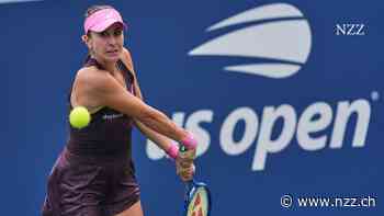 «Totalzusammenbruch» von Belinda Bencic: Gefrustet schlägt sie einen Ball ins Publikum, dann scheidet sie aus