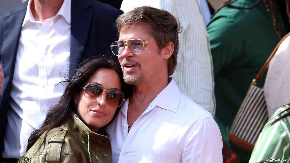 Plural statt Singular : Brad Pitt heizt Hochzeitsgerüchte an 