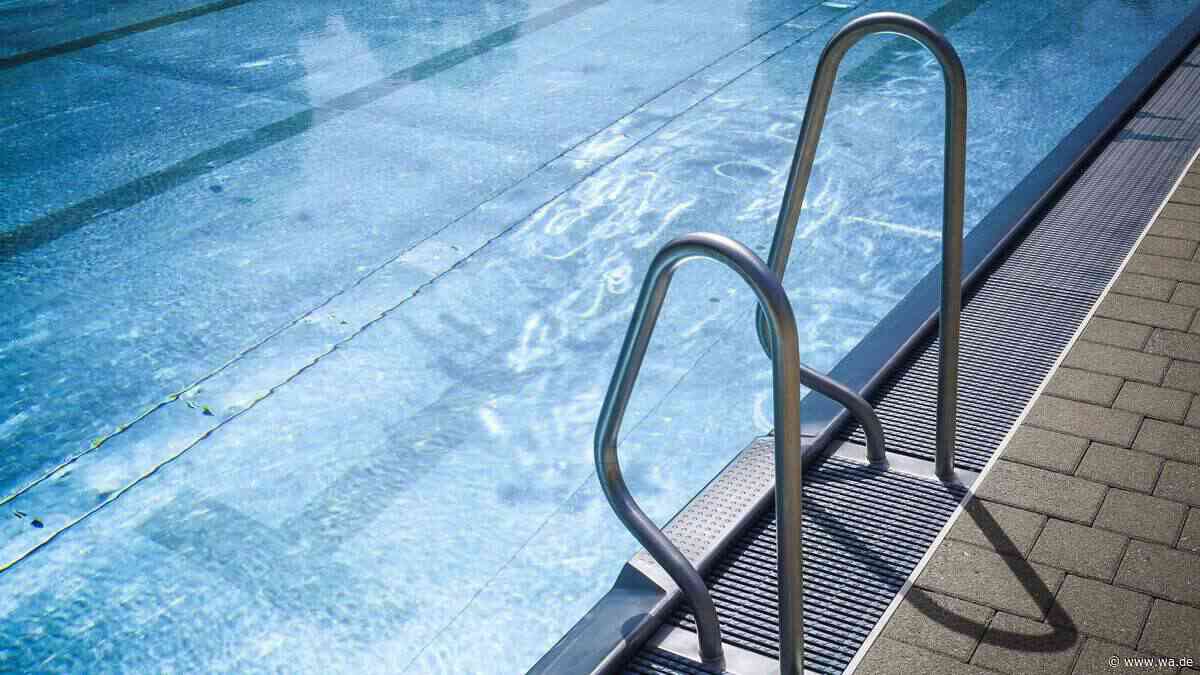 Trinkwasser in Österreich knapp: Gemeinde nahe Grenze zu Bayern schließt Freibad und mahnt Feriengäste
