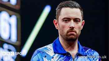 Humphries suffers early Hungarian Darts Trophy exit