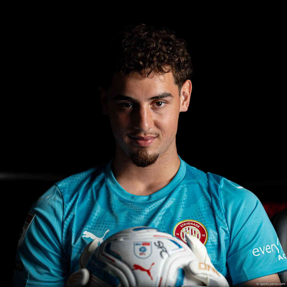 Arsenal confirm late season-long loan for 20yo