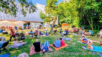 Lebendiger Hippietraum: Festival am Schafhof begeistert mit Songwriterin und Schriftsteller
