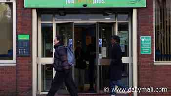 A quarter of a million children live in households where no one has ever worked, the highest level since 2013