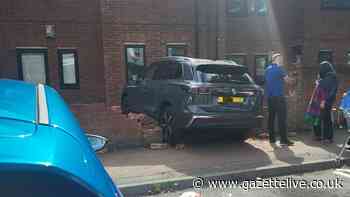Pictures show car crash through wall in Marton Road's Aldi car park