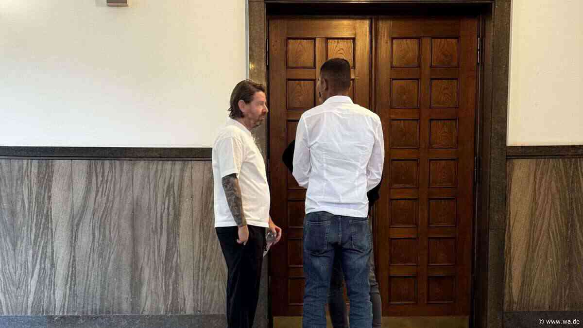 Schreckliche Tat: Drei Männer wegen Gruppenvergewaltigung vor Gericht