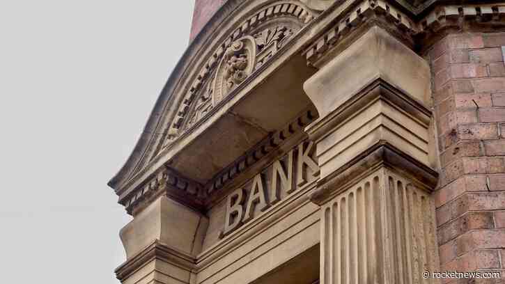 Berkshire Hathaway Just Sold 3 Bank Stocks. Here’s Why Investors Should Take Notice