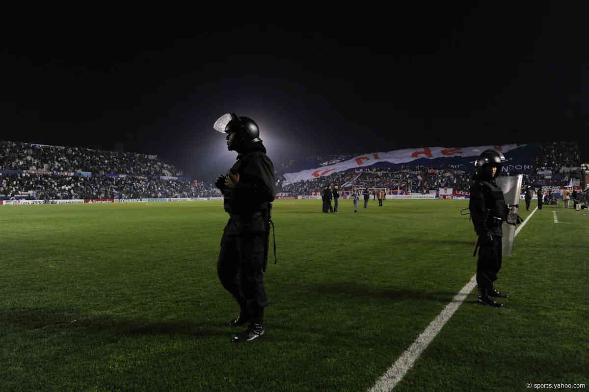 🎥 Drama in the cup! Goalkeeper attacks fan