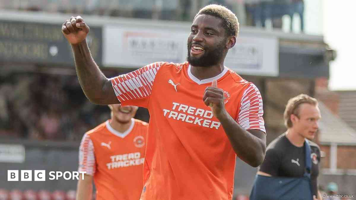 Colchester sign Kouassi & Williams on deadline day