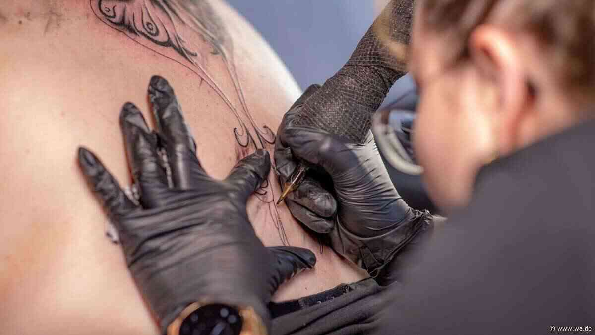 Tief unter die Haut: Tattoo-Event lockt Fans aus der Region