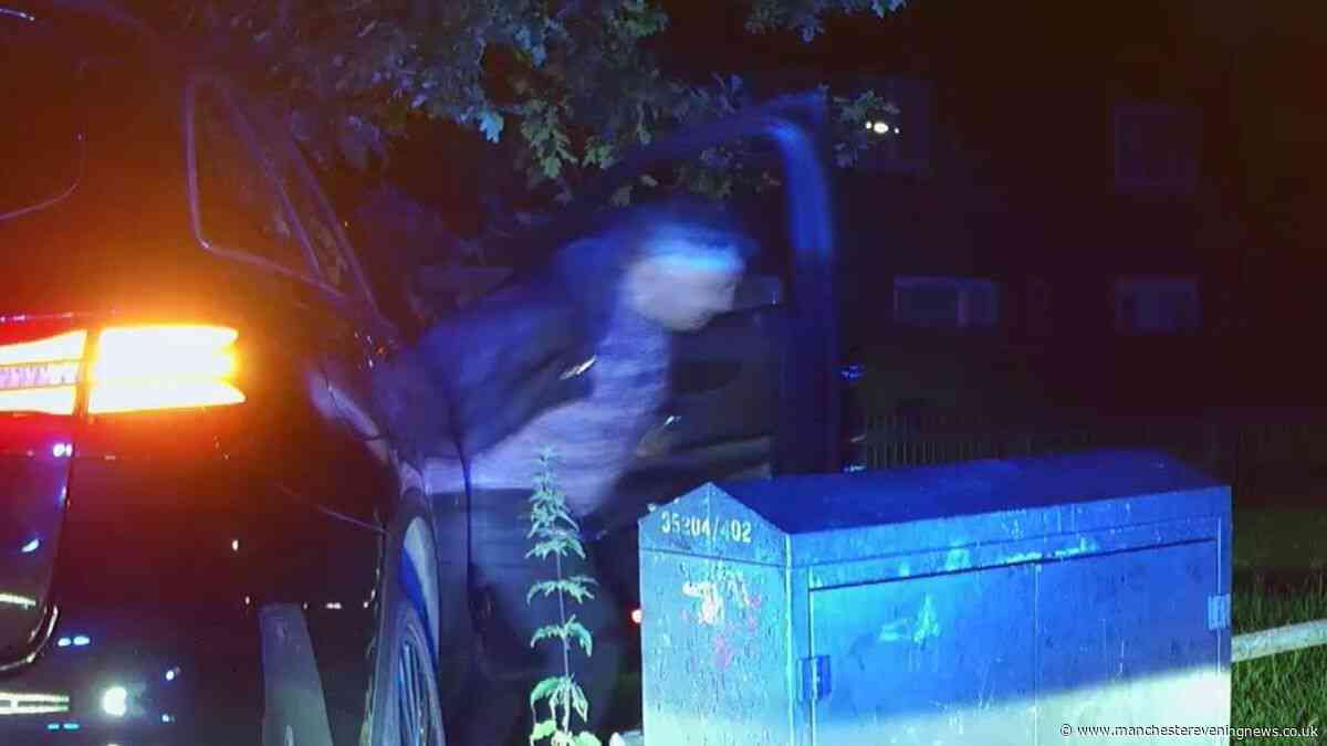 Prison escapee sent cops on 100mph chase through Wythenshawe in stolen car and attacked officer with wheelie bin