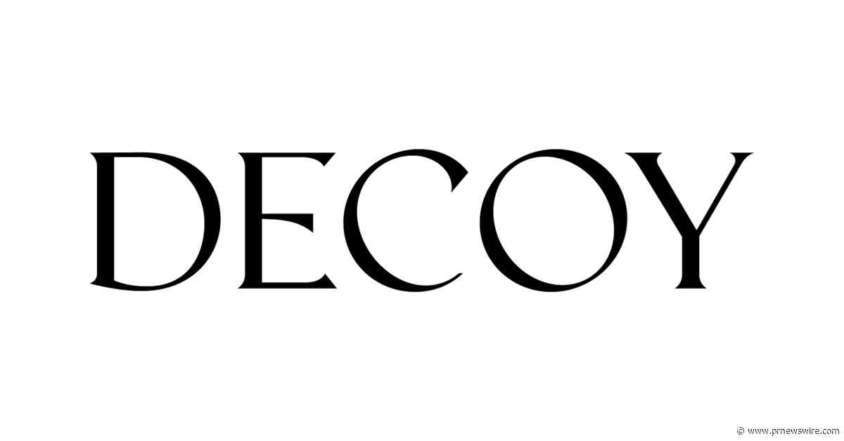 /C O R R E C T I O N -- Decoy Wines/