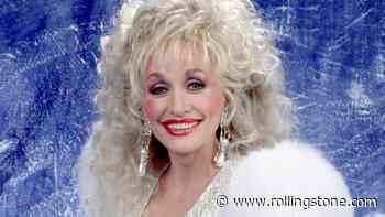 Women Spend Our Lives Being Looked At. Dolly Parton Refocused the Gaze