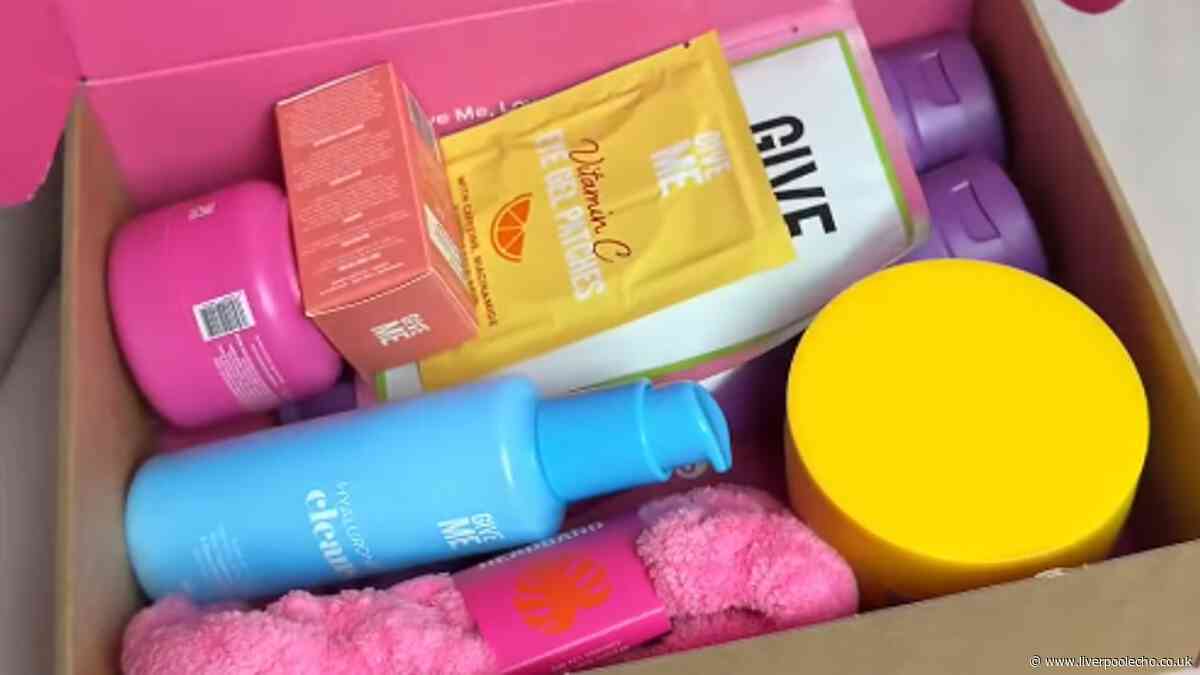 Early Black Friday under £20 beauty box worth £84 so 'amazing' shoppers 'bought 3'