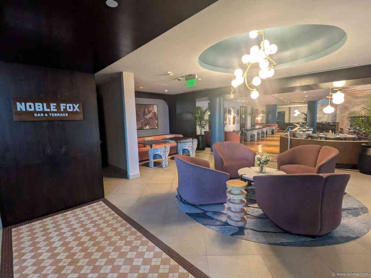 Noble Fox restaurant and bar opens in Rosslyn with views of Potomac