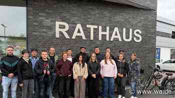 Bürgermeister lädt neue Mitarbeiter zur Radtour ein, um Gemeinde und Kollegen besser kennenzulernen