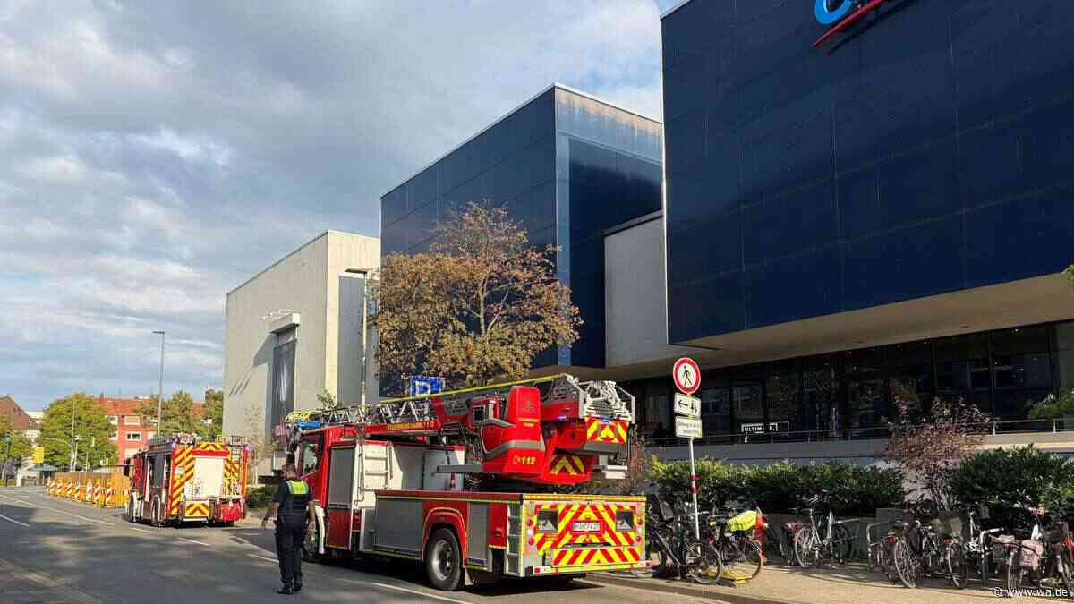Feuerwehreinsatz am Cineplex: Brandalarm in Tiefgarage