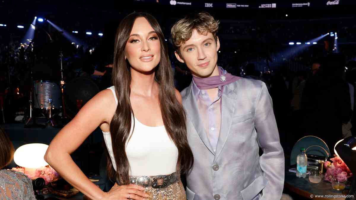 Kacey Musgraves Performs ‘Easy’ With Troye Sivan for the First Time at MSG